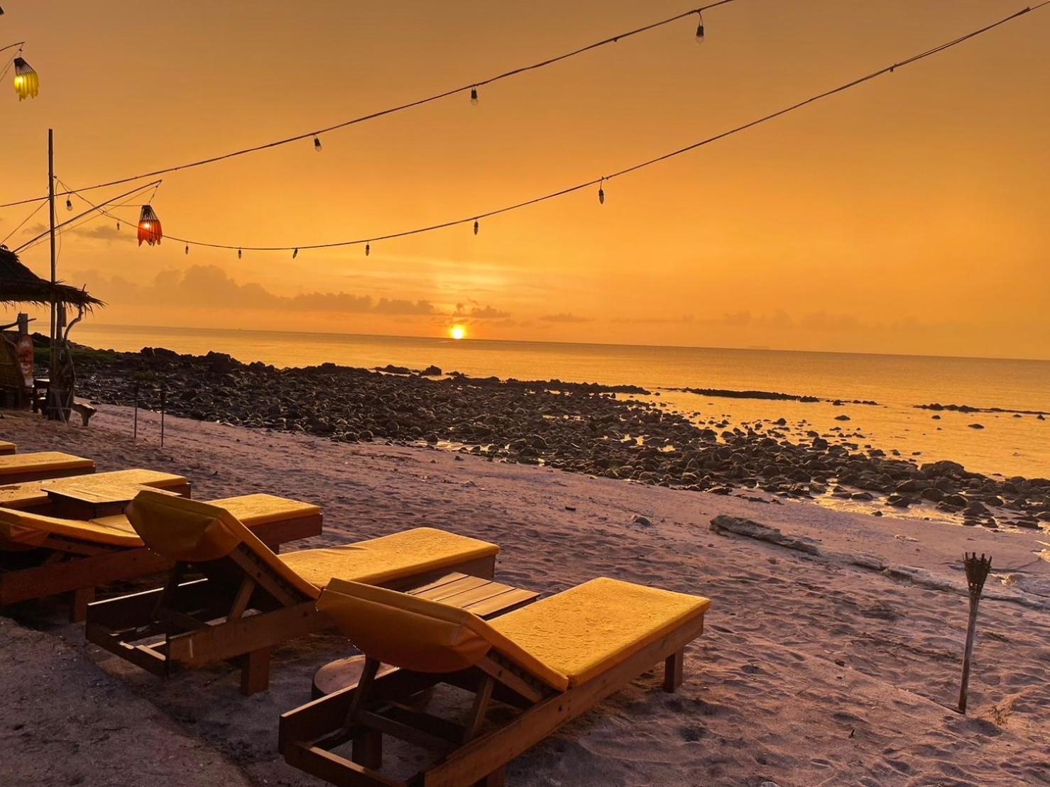 Nautilus Right On The Beach - Adult Only - Sha Extra Plus Ko Lanta Buitenkant foto