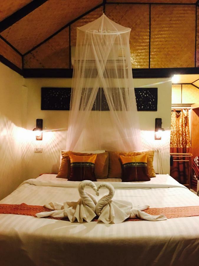 Nautilus Right On The Beach - Adult Only - Sha Extra Plus Ko Lanta Buitenkant foto