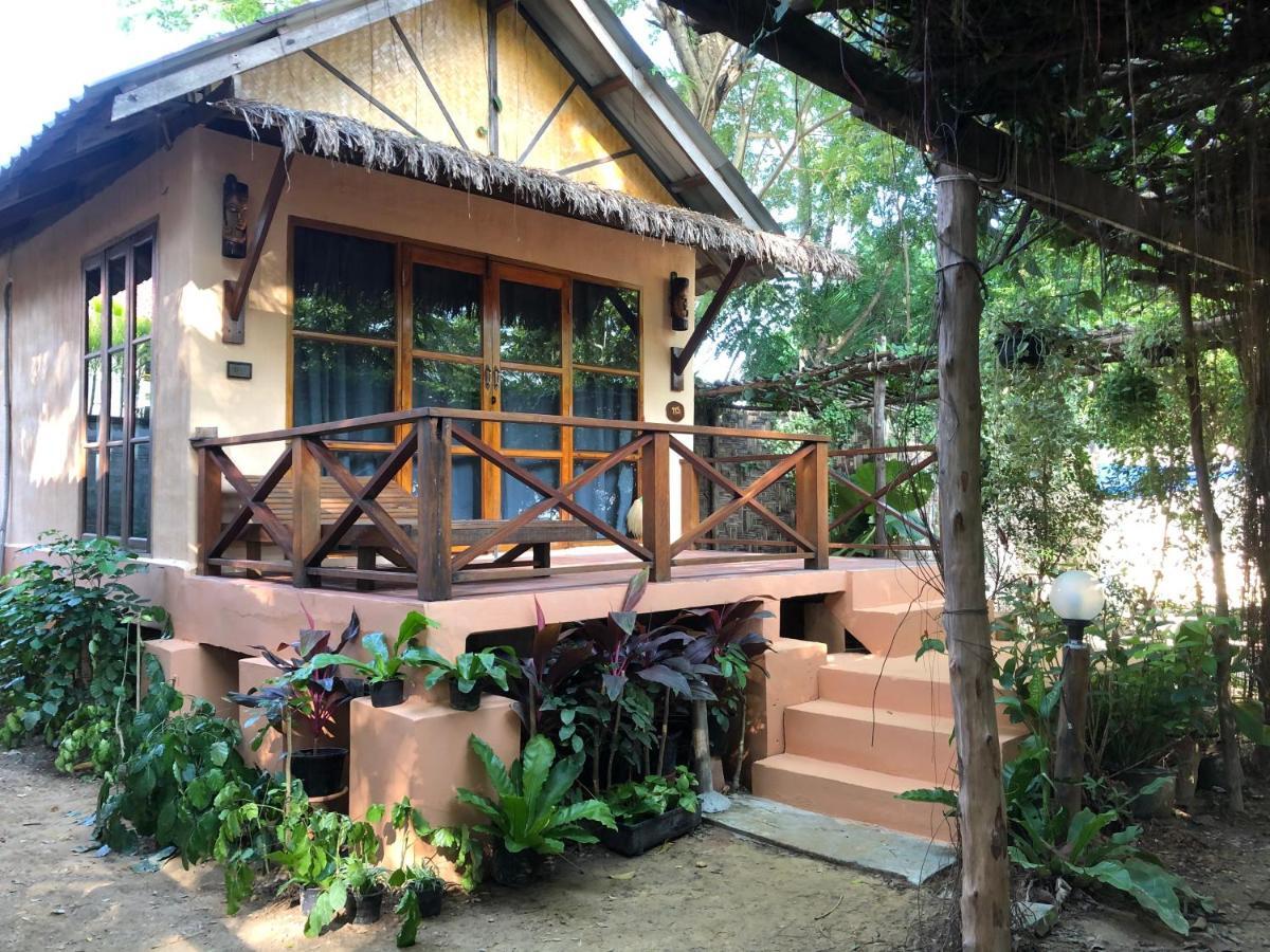 Nautilus Right On The Beach - Adult Only - Sha Extra Plus Ko Lanta Buitenkant foto